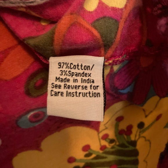 Inner Child Red Butterfly Floral Print Tee, Size Medium - Picture 6 of 6